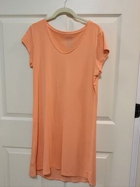 LLBean SPF 50 Women’s Short Sleeve Scoop Neck Tunic - Tangerine
